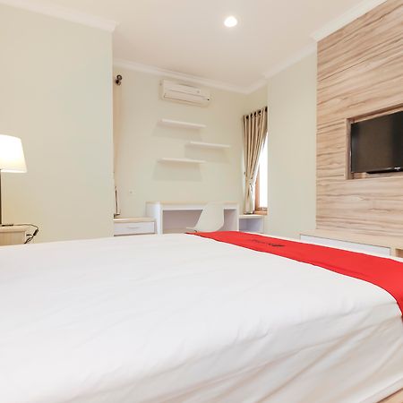 Reddoorz Premium Near Ragunan Zoo 2 Yakarta Exterior foto